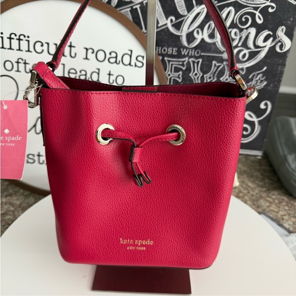 KATE SPADE Eva SMALL BUCKET BAG NWT
